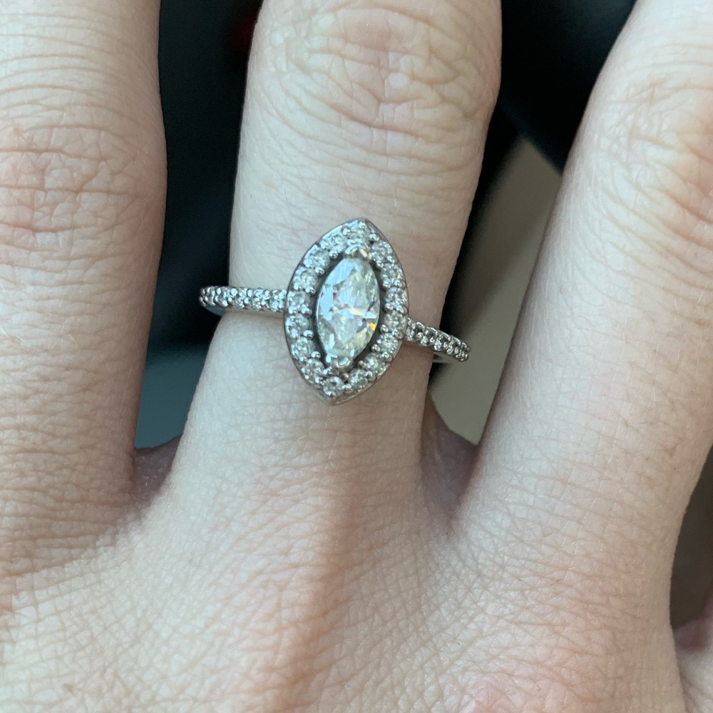 Meet your Posher, Randi - Picture 2 of 3